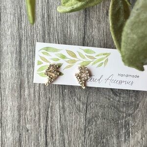 2/$10 #116 Handmade Gold Lightning Bolt Studs